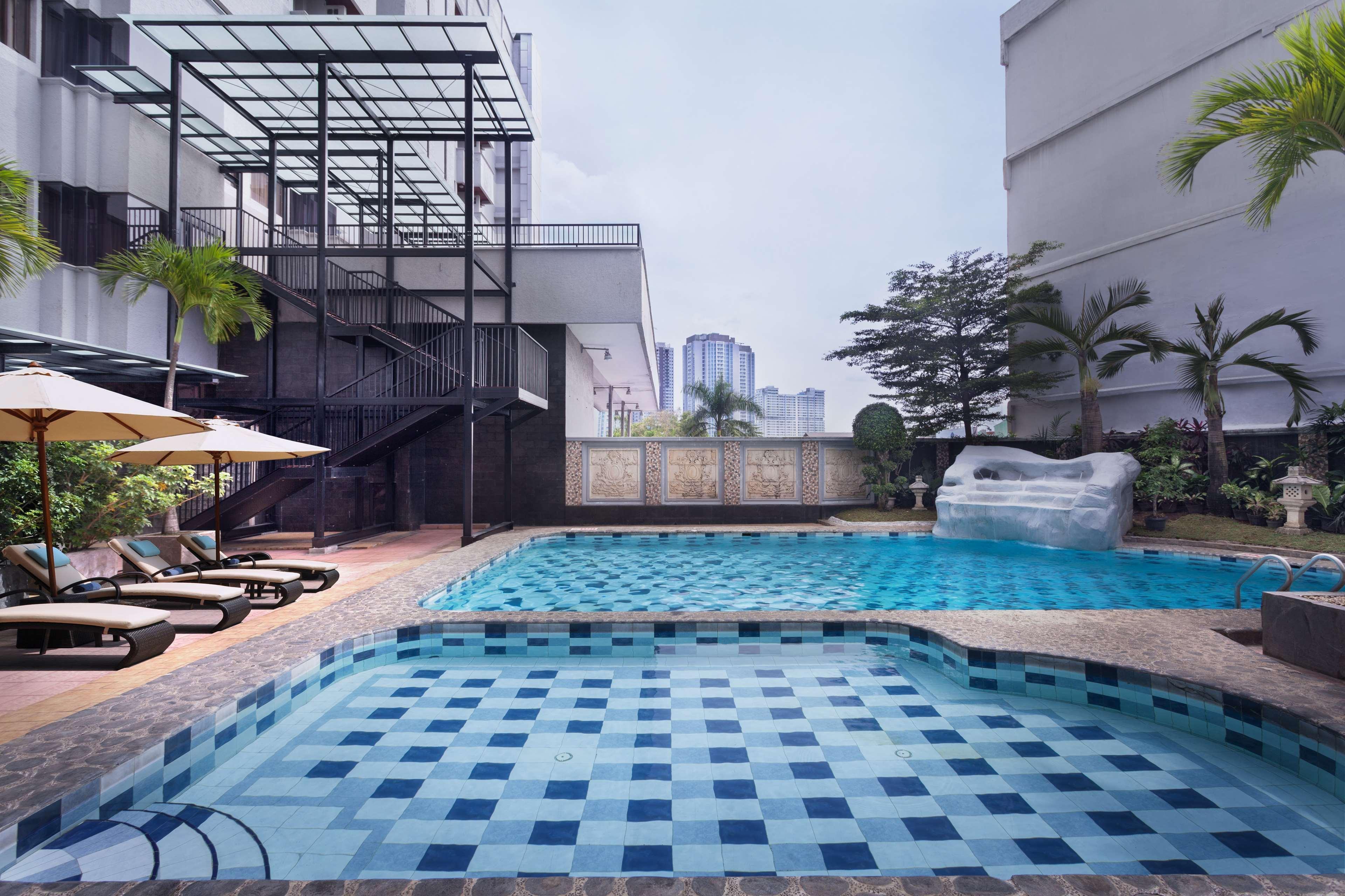 Aiho Hotel Medan Dış mekan fotoğraf