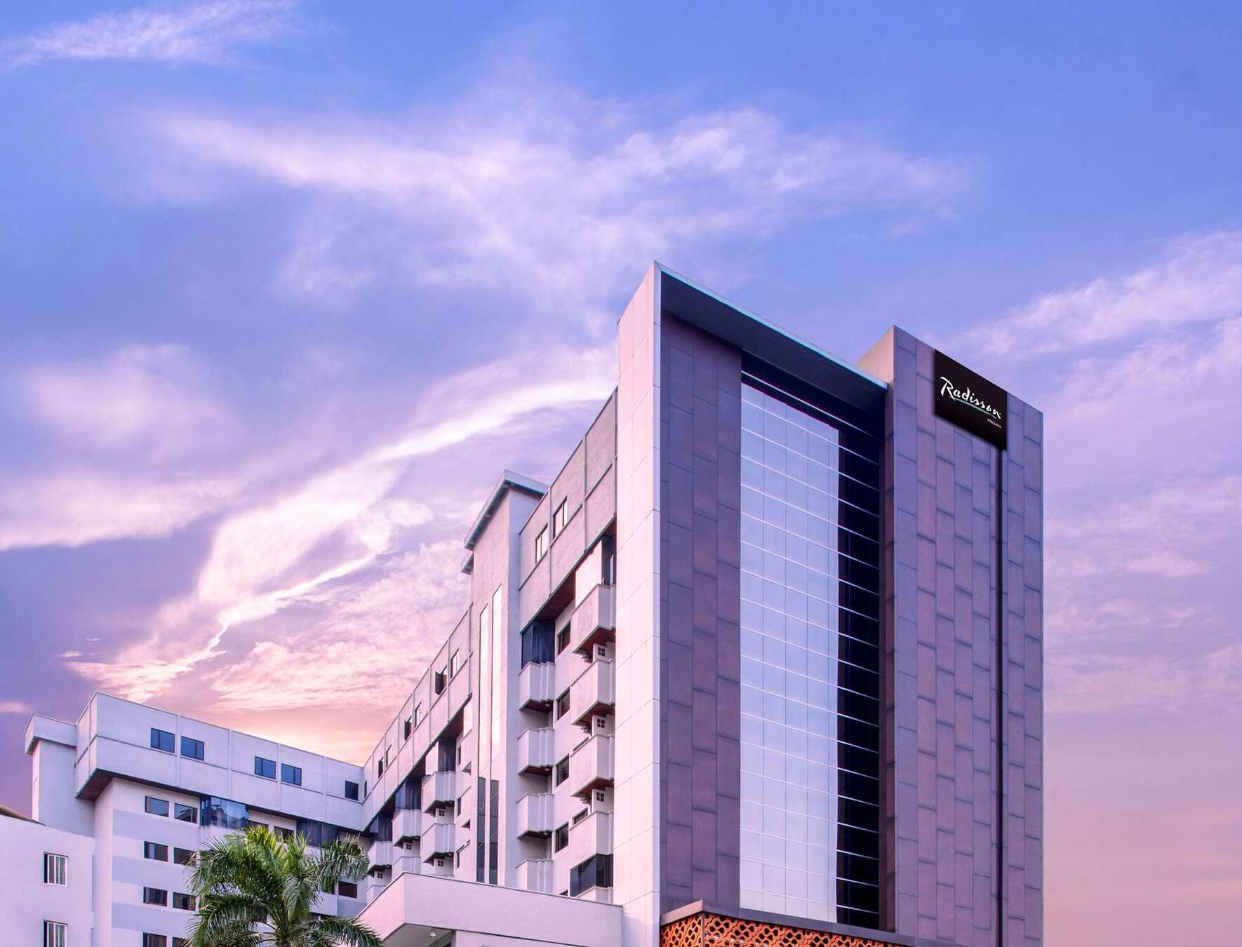 Aiho Hotel Medan Dış mekan fotoğraf